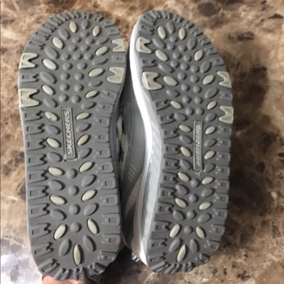 Sketchers Shape Ups running shoes - Picture 5 of 5